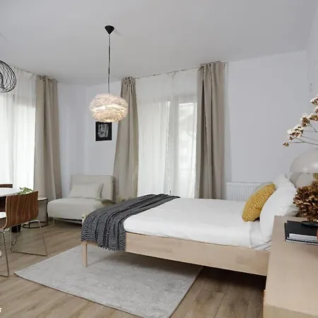 Apartament Tranquil Oasis With Chic Decor *